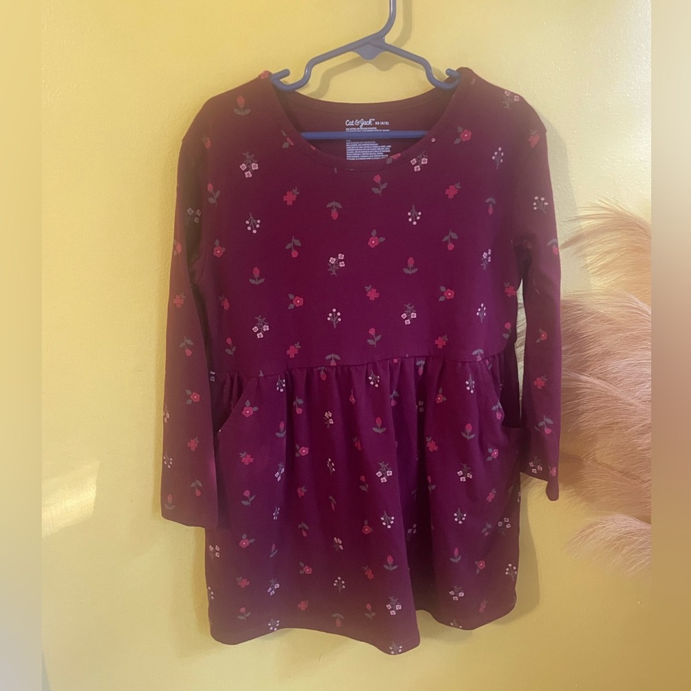 ☀️Cat & Jack Burgundy Floral Tee